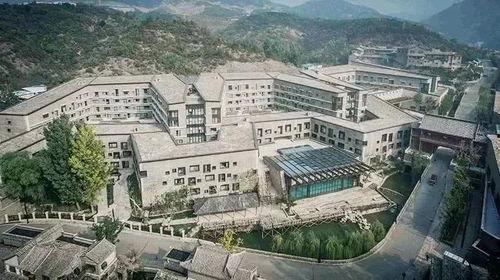哈尔滨明星网红小镇地址,网红打卡新地标，魅力哈尔滨的璀璨明珠