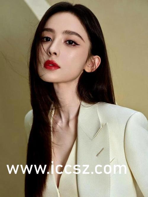 李沁八卦吃瓜爆料图片,揭秘明星背后的真实生活