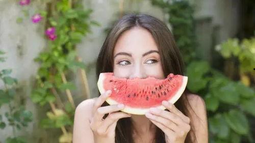 吃瓜的婴儿为什么会黑呢,揭秘瓜果中的色素秘密