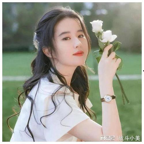 撞脸明星网红对比,揭秘那些令人难以分辨的相似面孔