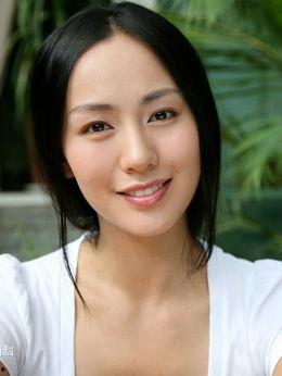 明星网红何婧简历