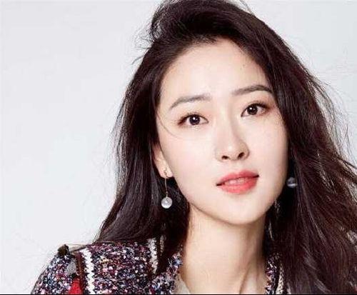 中国如何成为明星网红,从素人到明星的蜕变之旅